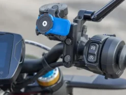 Podstawa montowana w obejmie pompy hamulca/sprzęgła Quad Lock®