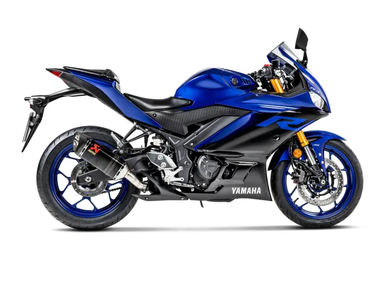 Tłumik Akrapovič Carbon Fiber Slip-On Line Muffler Yamaha YZF R-25/R-3/MT-03