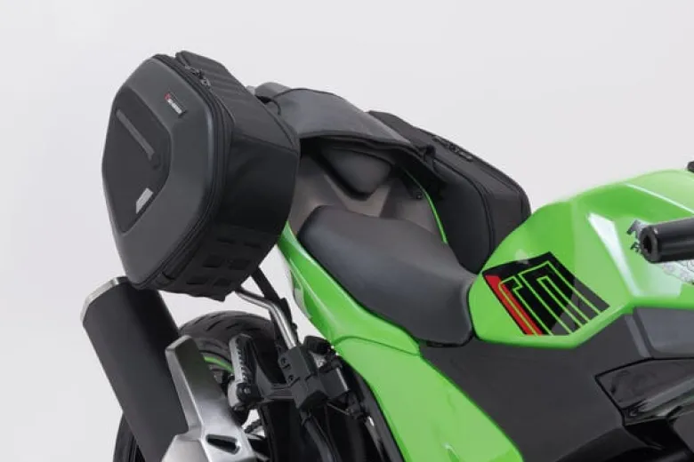 Zestaw Sakw Pro Blaze H I Stelaży SW-Motech Kawasaki Ninja 500 Se, Z500